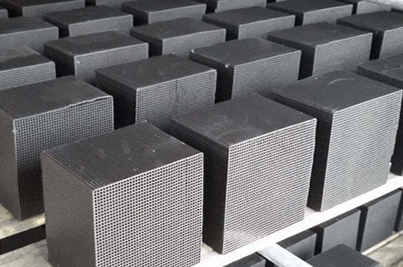 <a href=http://www.vms4030.com/fwzhxt/ target=_blank class=infotextkey>蜂窩活性炭</a>詳細(xì)圖